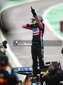 03/11/2024 - OCON Esteban (fra), Alpine F1 Team A524, portrait celebrates the podium during the Formula 1 Grande Premio de Sao Paulo 2024, 21th round of the 2024 Formula One World Championship from November 1 to 3, 2024 on the Interlagos Circuit, in Sao Paulo, Brazil - F1 - SAO PAULO GRAND PRIX 2024 - FORMULA 1 - MOTORI