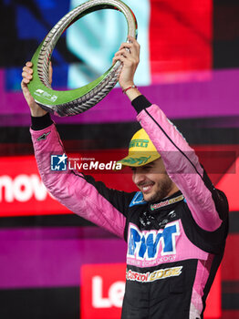 03/11/2024 - OCON Esteban (fra), Alpine F1 Team A524, portrait trophy podium during the Formula 1 Grande Premio de Sao Paulo 2024, 21th round of the 2024 Formula One World Championship from November 1 to 3, 2024 on the Interlagos Circuit, in Sao Paulo, Brazil - F1 - SAO PAULO GRAND PRIX 2024 - FORMULA 1 - MOTORI