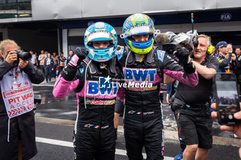 03/11/2024 - OCON Esteban (fra), Alpine F1 Team A524, GASLY Pierre (fra), Alpine F1 Team A524, portrait during the Formula 1 Grande Premio de Sao Paulo 2024, 21th round of the 2024 Formula One World Championship from November 1 to 3, 2024 on the Interlagos Circuit, in Sao Paulo, Brazil - F1 - SAO PAULO GRAND PRIX 2024 - FORMULA 1 - MOTORI