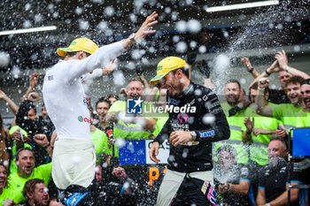 03/11/2024 - GASLY Pierre (fra), Alpine F1 Team A524, and OCON Esteban (fra), Alpine F1 Team A524, portrait celebrating podium with the team during the Formula 1 Grande Premio de Sao Paulo 2024, 21th round of the 2024 Formula One World Championship from November 1 to 3, 2024 on the Interlagos Circuit, in Sao Paulo, Brazil - F1 - SAO PAULO GRAND PRIX 2024 - FORMULA 1 - MOTORI