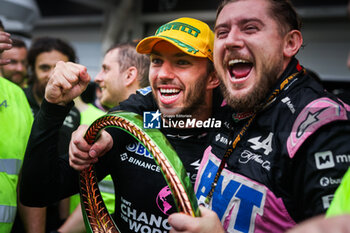 03/11/2024 - GASLY Pierre (fra), Alpine F1 Team A524, portrait celebration during the Formula 1 Grande Premio de Sao Paulo 2024, 21th round of the 2024 Formula One World Championship from November 1 to 3, 2024 on the Interlagos Circuit, in Sao Paulo, Brazil - F1 - SAO PAULO GRAND PRIX 2024 - FORMULA 1 - MOTORI