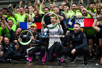 03/11/2024 - GASLY Pierre (fra), Alpine F1 Team A524, and OCON Esteban (fra), Alpine F1 Team A524, portrait celebrating podium with the team during the Formula 1 Grande Premio de Sao Paulo 2024, 21th round of the 2024 Formula One World Championship from November 1 to 3, 2024 on the Interlagos Circuit, in Sao Paulo, Brazil - F1 - SAO PAULO GRAND PRIX 2024 - FORMULA 1 - MOTORI