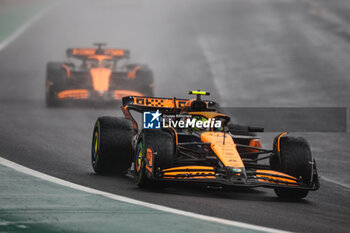 03/11/2024 - 04 NORRIS Lando (gbr), McLaren F1 Team MCL38, action 81 PIASTRI Oscar (aus), McLaren F1 Team MCL38, action during the Formula 1 Grande Premio de Sao Paulo 2024, 21th round of the 2024 Formula One World Championship from November 1 to 3, 2024 on the Interlagos Circuit, in Sao Paulo, Brazil - F1 - SAO PAULO GRAND PRIX 2024 - FORMULA 1 - MOTORI