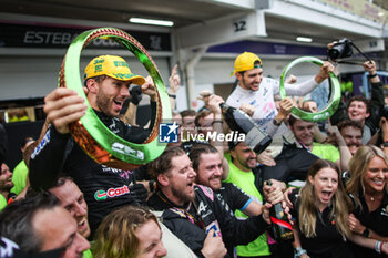 03/11/2024 - GASLY Pierre (fra), Alpine F1 Team A524, portrait OCON Esteban (fra), Alpine F1 Team A524, portrait podium celebration mechanic, mecanicien, mechanics during the Formula 1 Grande Premio de Sao Paulo 2024, 21th round of the 2024 Formula One World Championship from November 1 to 3, 2024 on the Interlagos Circuit, in Sao Paulo, Brazil - F1 - SAO PAULO GRAND PRIX 2024 - FORMULA 1 - MOTORI