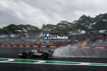 03/11/2024 - 27 HULKENBERG Nico (ger), Haas F1 Team VF-24 Ferrari, action during the Formula 1 Grande Premio de Sao Paulo 2024, 21th round of the 2024 Formula One World Championship from November 1 to 3, 2024 on the Interlagos Circuit, in Sao Paulo, Brazil - F1 - SAO PAULO GRAND PRIX 2024 - FORMULA 1 - MOTORI