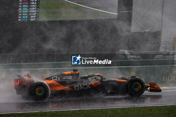 03/11/2024 - 04 NORRIS Lando (gbr), McLaren F1 Team MCL38, action during the Formula 1 Grande Premio de Sao Paulo 2024, 21th round of the 2024 Formula One World Championship from November 1 to 3, 2024 on the Interlagos Circuit, in Sao Paulo, Brazil - F1 - SAO PAULO GRAND PRIX 2024 - FORMULA 1 - MOTORI