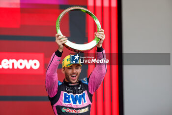 03/11/2024 - GASLY Pierre (fra), Alpine F1 Team A524, portrait podium trophy during the Formula 1 Grande Premio de Sao Paulo 2024, 21th round of the 2024 Formula One World Championship from November 1 to 3, 2024 on the Interlagos Circuit, in Sao Paulo, Brazil - F1 - SAO PAULO GRAND PRIX 2024 - FORMULA 1 - MOTORI