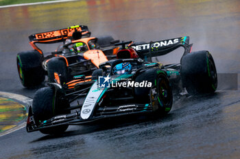 03/11/2024 - 63 RUSSELL George (gbr), Mercedes AMG F1 Team W15, action 04 NORRIS Lando (gbr), McLaren F1 Team MCL38, action during the Formula 1 Grande Premio de Sao Paulo 2024, 21th round of the 2024 Formula One World Championship from November 1 to 3, 2024 on the Interlagos Circuit, in Sao Paulo, Brazil - F1 - SAO PAULO GRAND PRIX 2024 - FORMULA 1 - MOTORI