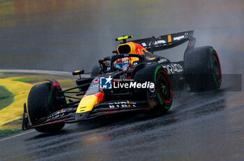 03/11/2024 - 11 PEREZ Sergio (mex), Red Bull Racing RB20, action during the Formula 1 Grande Premio de Sao Paulo 2024, 21th round of the 2024 Formula One World Championship from November 1 to 3, 2024 on the Interlagos Circuit, in Sao Paulo, Brazil - F1 - SAO PAULO GRAND PRIX 2024 - FORMULA 1 - MOTORI