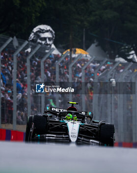 03/11/2024 - 44 HAMILTON Lewis (gbr), Mercedes AMG F1 Team W15, action during the Formula 1 Grande Premio de Sao Paulo 2024, 21th round of the 2024 Formula One World Championship from November 1 to 3, 2024 on the Interlagos Circuit, in Sao Paulo, Brazil - F1 - SAO PAULO GRAND PRIX 2024 - FORMULA 1 - MOTORI