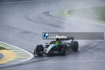 03/11/2024 - 44 HAMILTON Lewis (gbr), Mercedes AMG F1 Team W15, action during the Formula 1 Grande Premio de Sao Paulo 2024, 21th round of the 2024 Formula One World Championship from November 1 to 3, 2024 on the Interlagos Circuit, in Sao Paulo, Brazil - F1 - SAO PAULO GRAND PRIX 2024 - FORMULA 1 - MOTORI