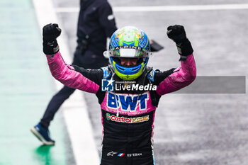 03/11/2024 - OCON Esteban (fra), Alpine F1 Team A524, portrait celebrating podium during the Formula 1 Grande Premio de Sao Paulo 2024, 21th round of the 2024 Formula One World Championship from November 1 to 3, 2024 on the Interlagos Circuit, in Sao Paulo, Brazil - F1 - SAO PAULO GRAND PRIX 2024 - FORMULA 1 - MOTORI