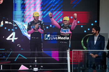 03/11/2024 - OCON Esteban (fra), Alpine F1 Team A524, GASLY Pierre (fra), Alpine F1 Team A524, portrait podium during the Formula 1 Grande Premio de Sao Paulo 2024, 21th round of the 2024 Formula One World Championship from November 1 to 3, 2024 on the Interlagos Circuit, in Sao Paulo, Brazil - F1 - SAO PAULO GRAND PRIX 2024 - FORMULA 1 - MOTORI