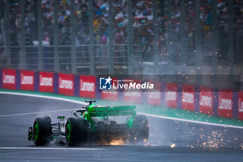 03/11/2024 - 77 BOTTAS Valtteri (fin), Stake F1 Team Kick Sauber C44, action during the Formula 1 Grande Premio de Sao Paulo 2024, 21th round of the 2024 Formula One World Championship from November 1 to 3, 2024 on the Interlagos Circuit, in Sao Paulo, Brazil - F1 - SAO PAULO GRAND PRIX 2024 - FORMULA 1 - MOTORI