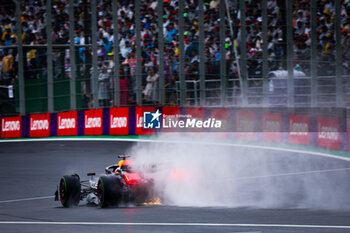 03/11/2024 - 01 VERSTAPPEN Max (nld), Red Bull Racing RB20, action during the Formula 1 Grande Premio de Sao Paulo 2024, 21th round of the 2024 Formula One World Championship from November 1 to 3, 2024 on the Interlagos Circuit, in Sao Paulo, Brazil - F1 - SAO PAULO GRAND PRIX 2024 - FORMULA 1 - MOTORI