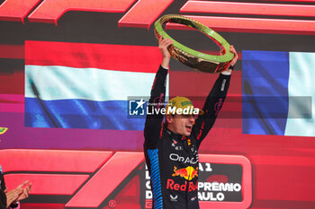 03/11/2024 - VERSTAPPEN Max (ned), Red Bull Racing RB20, portrait podium during the Formula 1 Grande Premio de Sao Paulo 2024, 21th round of the 2024 Formula One World Championship from November 1 to 3, 2024 on the Interlagos Circuit, in Sao Paulo, Brazil - F1 - SAO PAULO GRAND PRIX 2024 - FORMULA 1 - MOTORI