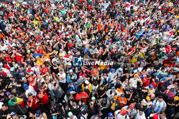 03/11/2024 - spectators, fans crowd, foule, fans, fan, spectators during the Formula 1 Grande Premio de Sao Paulo 2024, 21th round of the 2024 Formula One World Championship from November 1 to 3, 2024 on the Interlagos Circuit, in Sao Paulo, Brazil - F1 - SAO PAULO GRAND PRIX 2024 - FORMULA 1 - MOTORI