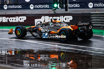 03/11/2024 - 81 PIASTRI Oscar (aus), McLaren F1 Team MCL38, action during the Formula 1 Grande Premio de Sao Paulo 2024, 21th round of the 2024 Formula One World Championship from November 1 to 3, 2024 on the Interlagos Circuit, in Sao Paulo, Brazil - F1 - SAO PAULO GRAND PRIX 2024 - FORMULA 1 - MOTORI