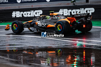 03/11/2024 - 04 NORRIS Lando (gbr), McLaren F1 Team MCL38, action during the Formula 1 Grande Premio de Sao Paulo 2024, 21th round of the 2024 Formula One World Championship from November 1 to 3, 2024 on the Interlagos Circuit, in Sao Paulo, Brazil - F1 - SAO PAULO GRAND PRIX 2024 - FORMULA 1 - MOTORI