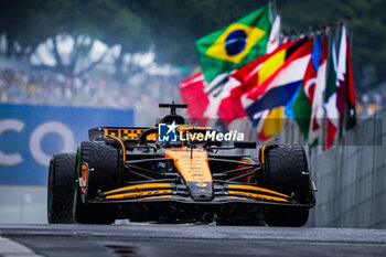 03/11/2024 - 81 PIASTRI Oscar (aus), McLaren F1 Team MCL38, action during the Formula 1 Grande Premio de Sao Paulo 2024, 21th round of the 2024 Formula One World Championship from November 1 to 3, 2024 on the Interlagos Circuit, in Sao Paulo, Brazil - F1 - SAO PAULO GRAND PRIX 2024 - FORMULA 1 - MOTORI