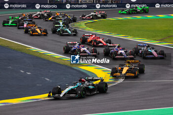 03/11/2024 - start of the race, depart, 63 RUSSELL George (gbr), Mercedes AMG F1 Team W15, 04 NORRIS Lando (gbr), McLaren F1 Team MCL38, action during the Formula 1 Grande Premio de Sao Paulo 2024, 21th round of the 2024 Formula One World Championship from November 1 to 3, 2024 on the Interlagos Circuit, in Sao Paulo, Brazil - F1 - SAO PAULO GRAND PRIX 2024 - FORMULA 1 - MOTORI