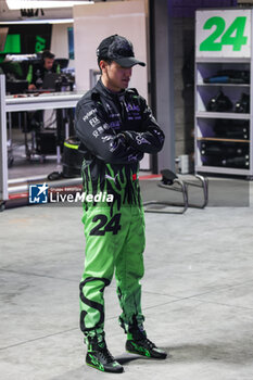 21/11/2024 - ZHOU Guanyu (chi), Stake F1 Team Kick Sauber C44, portrait during the Formula 1 Heineken Silver Las Vegas Grand Prix 2024, 22th round of the 2024 Formula One World Championship from November 21 to 23, 2024 on the Las Vegas Strip Circuit, in Las Vegas, United States of America - F1 - LAS VEGAS GRAND PRIX 2024 - FORMULA 1 - MOTORI