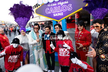 2024-11-22 - SAINZ Carlos (spa), Scuderia Ferrari SF-24, portrait during the Formula 1 Heineken Silver Las Vegas Grand Prix 2024, 22th round of the 2024 Formula One World Championship from November 21 to 23, 2024 on the Las Vegas Strip Circuit, in Las Vegas, United States of America - F1 - LAS VEGAS GRAND PRIX 2024 - FORMULA 1 - MOTORS