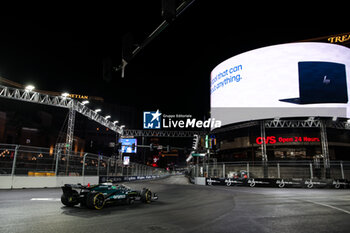 2024-11-22 - 14 ALONSO Fernando (spa), Aston Martin F1 Team AMR24, action during the Formula 1 Heineken Silver Las Vegas Grand Prix 2024, 22th round of the 2024 Formula One World Championship from November 21 to 23, 2024 on the Las Vegas Strip Circuit, in Las Vegas, United States of America - F1 - LAS VEGAS GRAND PRIX 2024 - FORMULA 1 - MOTORS