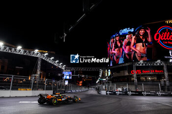 2024-11-22 - 04 NORRIS Lando (gbr), McLaren F1 Team MCL38, action during the Formula 1 Heineken Silver Las Vegas Grand Prix 2024, 22th round of the 2024 Formula One World Championship from November 21 to 23, 2024 on the Las Vegas Strip Circuit, in Las Vegas, United States of America - F1 - LAS VEGAS GRAND PRIX 2024 - FORMULA 1 - MOTORS