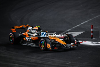 2024-11-22 - 04 NORRIS Lando (gbr), McLaren F1 Team MCL38, action during the Formula 1 Heineken Silver Las Vegas Grand Prix 2024, 22th round of the 2024 Formula One World Championship from November 21 to 23, 2024 on the Las Vegas Strip Circuit, in Las Vegas, United States of America - F1 - LAS VEGAS GRAND PRIX 2024 - FORMULA 1 - MOTORS