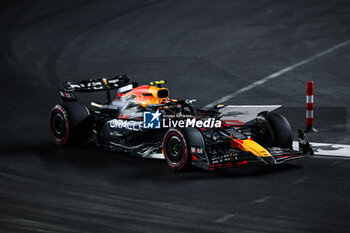 2024-11-22 - 11 PEREZ Sergio (mex), Red Bull Racing RB20, action during the Formula 1 Heineken Silver Las Vegas Grand Prix 2024, 22th round of the 2024 Formula One World Championship from November 21 to 23, 2024 on the Las Vegas Strip Circuit, in Las Vegas, United States of America - F1 - LAS VEGAS GRAND PRIX 2024 - FORMULA 1 - MOTORS