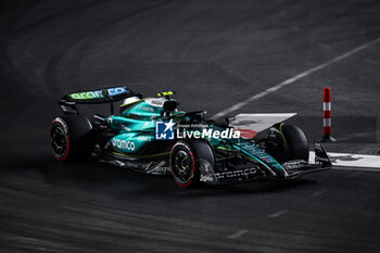 2024-11-22 - 14 ALONSO Fernando (spa), Aston Martin F1 Team AMR24, action during the Formula 1 Heineken Silver Las Vegas Grand Prix 2024, 22th round of the 2024 Formula One World Championship from November 21 to 23, 2024 on the Las Vegas Strip Circuit, in Las Vegas, United States of America - F1 - LAS VEGAS GRAND PRIX 2024 - FORMULA 1 - MOTORS