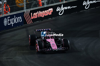 2024-11-22 - 31 OCON Esteban (fra), Alpine F1 Team A524, action during the Formula 1 Heineken Silver Las Vegas Grand Prix 2024, 22th round of the 2024 Formula One World Championship from November 21 to 23, 2024 on the Las Vegas Strip Circuit, in Las Vegas, United States of America - F1 - LAS VEGAS GRAND PRIX 2024 - FORMULA 1 - MOTORS