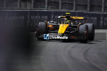 2024-11-22 - 04 NORRIS Lando (gbr), McLaren F1 Team MCL38, action during the Formula 1 Heineken Silver Las Vegas Grand Prix 2024, 22th round of the 2024 Formula One World Championship from November 21 to 23, 2024 on the Las Vegas Strip Circuit, in Las Vegas, United States of America - F1 - LAS VEGAS GRAND PRIX 2024 - FORMULA 1 - MOTORS