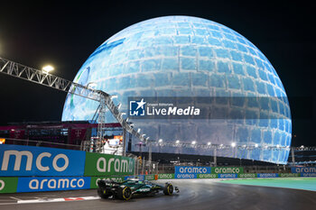 2024-11-22 - 14 ALONSO Fernando (spa), Aston Martin F1 Team AMR24, action during the Formula 1 Heineken Silver Las Vegas Grand Prix 2024, 22th round of the 2024 Formula One World Championship from November 21 to 23, 2024 on the Las Vegas Strip Circuit, in Las Vegas, United States of America - F1 - LAS VEGAS GRAND PRIX 2024 - FORMULA 1 - MOTORS