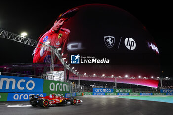 2024-11-22 - 55 SAINZ Carlos (spa), Scuderia Ferrari SF-24, action during the Formula 1 Heineken Silver Las Vegas Grand Prix 2024, 22th round of the 2024 Formula One World Championship from November 21 to 23, 2024 on the Las Vegas Strip Circuit, in Las Vegas, United States of America - F1 - LAS VEGAS GRAND PRIX 2024 - FORMULA 1 - MOTORS