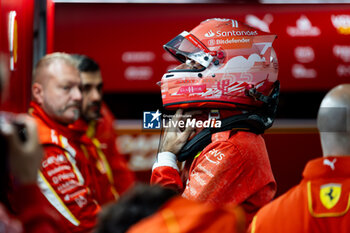 2024-11-22 - SAINZ Carlos (spa), Scuderia Ferrari SF-24, portrait during the Formula 1 Heineken Silver Las Vegas Grand Prix 2024, 22th round of the 2024 Formula One World Championship from November 21 to 23, 2024 on the Las Vegas Strip Circuit, in Las Vegas, United States of America - F1 - LAS VEGAS GRAND PRIX 2024 - FORMULA 1 - MOTORS