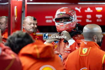 2024-11-22 - SAINZ Carlos (spa), Scuderia Ferrari SF-24, portrait during the Formula 1 Heineken Silver Las Vegas Grand Prix 2024, 22th round of the 2024 Formula One World Championship from November 21 to 23, 2024 on the Las Vegas Strip Circuit, in Las Vegas, United States of America - F1 - LAS VEGAS GRAND PRIX 2024 - FORMULA 1 - MOTORS