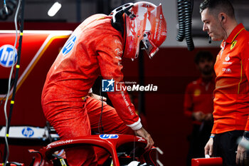 2024-11-22 - SAINZ Carlos (spa), Scuderia Ferrari SF-24, portrait during the Formula 1 Heineken Silver Las Vegas Grand Prix 2024, 22th round of the 2024 Formula One World Championship from November 21 to 23, 2024 on the Las Vegas Strip Circuit, in Las Vegas, United States of America - F1 - LAS VEGAS GRAND PRIX 2024 - FORMULA 1 - MOTORS