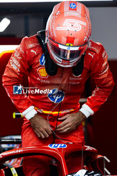 2024-11-22 - SAINZ Carlos (spa), Scuderia Ferrari SF-24, portrait during the Formula 1 Heineken Silver Las Vegas Grand Prix 2024, 22th round of the 2024 Formula One World Championship from November 21 to 23, 2024 on the Las Vegas Strip Circuit, in Las Vegas, United States of America - F1 - LAS VEGAS GRAND PRIX 2024 - FORMULA 1 - MOTORS