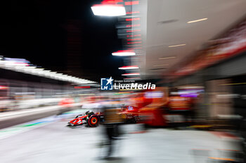 2024-11-22 - 55 SAINZ Carlos (spa), Scuderia Ferrari SF-24, action during the Formula 1 Heineken Silver Las Vegas Grand Prix 2024, 22th round of the 2024 Formula One World Championship from November 21 to 23, 2024 on the Las Vegas Strip Circuit, in Las Vegas, United States of America - F1 - LAS VEGAS GRAND PRIX 2024 - FORMULA 1 - MOTORS