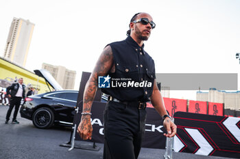 2024-11-22 - HAMILTON Lewis (gbr), Mercedes AMG F1 Team W15, portrait during the Formula 1 Heineken Silver Las Vegas Grand Prix 2024, 22th round of the 2024 Formula One World Championship from November 21 to 23, 2024 on the Las Vegas Strip Circuit, in Las Vegas, United States of America - F1 - LAS VEGAS GRAND PRIX 2024 - FORMULA 1 - MOTORS