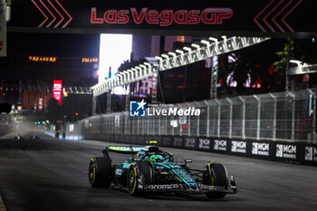 2024-11-22 - 14 ALONSO Fernando (spa), Aston Martin F1 Team AMR24, action during the Formula 1 Heineken Silver Las Vegas Grand Prix 2024, 22th round of the 2024 Formula One World Championship from November 21 to 23, 2024 on the Las Vegas Strip Circuit, in Las Vegas, United States of America - F1 - LAS VEGAS GRAND PRIX 2024 - FORMULA 1 - MOTORS