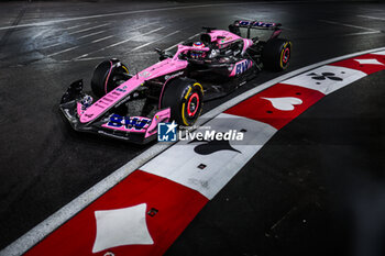 2024-11-22 - 31 OCON Esteban (fra), Alpine F1 Team A524, action during the Formula 1 Heineken Silver Las Vegas Grand Prix 2024, 22th round of the 2024 Formula One World Championship from November 21 to 23, 2024 on the Las Vegas Strip Circuit, in Las Vegas, United States of America - F1 - LAS VEGAS GRAND PRIX 2024 - FORMULA 1 - MOTORS