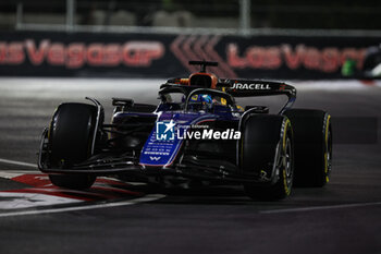 2024-11-22 - 23 ALBON Alexander (tha), Williams Racing FW45, action during the Formula 1 Heineken Silver Las Vegas Grand Prix 2024, 22th round of the 2024 Formula One World Championship from November 21 to 23, 2024 on the Las Vegas Strip Circuit, in Las Vegas, United States of America - F1 - LAS VEGAS GRAND PRIX 2024 - FORMULA 1 - MOTORS