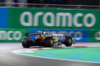 2024-11-22 - 81 PIASTRI Oscar (aus), McLaren F1 Team MCL38, action during the Formula 1 Heineken Silver Las Vegas Grand Prix 2024, 22th round of the 2024 Formula One World Championship from November 21 to 23, 2024 on the Las Vegas Strip Circuit, in Las Vegas, United States of America - F1 - LAS VEGAS GRAND PRIX 2024 - FORMULA 1 - MOTORS