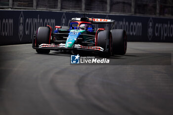 2024-11-22 - 30 LAWSON Liam (nzl), Visa Cash App RB F1 Team VCARB 01, action during the Formula 1 Heineken Silver Las Vegas Grand Prix 2024, 22th round of the 2024 Formula One World Championship from November 21 to 23, 2024 on the Las Vegas Strip Circuit, in Las Vegas, United States of America - F1 - LAS VEGAS GRAND PRIX 2024 - FORMULA 1 - MOTORS