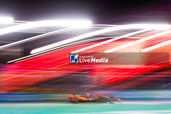 2024-11-22 - 81 PIASTRI Oscar (aus), McLaren F1 Team MCL38, action during the Formula 1 Heineken Silver Las Vegas Grand Prix 2024, 22th round of the 2024 Formula One World Championship from November 21 to 23, 2024 on the Las Vegas Strip Circuit, in Las Vegas, United States of America - F1 - LAS VEGAS GRAND PRIX 2024 - FORMULA 1 - MOTORS