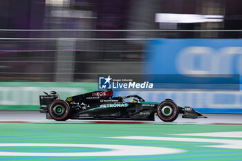 2024-11-22 - 44 HAMILTON Lewis (gbr), Mercedes AMG F1 Team W15, action during the Formula 1 Heineken Silver Las Vegas Grand Prix 2024, 22th round of the 2024 Formula One World Championship from November 21 to 23, 2024 on the Las Vegas Strip Circuit, in Las Vegas, United States of America - F1 - LAS VEGAS GRAND PRIX 2024 - FORMULA 1 - MOTORS