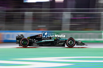 2024-11-22 - 44 HAMILTON Lewis (gbr), Mercedes AMG F1 Team W15, action during the Formula 1 Heineken Silver Las Vegas Grand Prix 2024, 22th round of the 2024 Formula One World Championship from November 21 to 23, 2024 on the Las Vegas Strip Circuit, in Las Vegas, United States of America - F1 - LAS VEGAS GRAND PRIX 2024 - FORMULA 1 - MOTORS